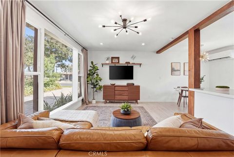 Photo of 2157 Gale Avenue, Long Beach, CA 90810 (MLS # OC26065609)