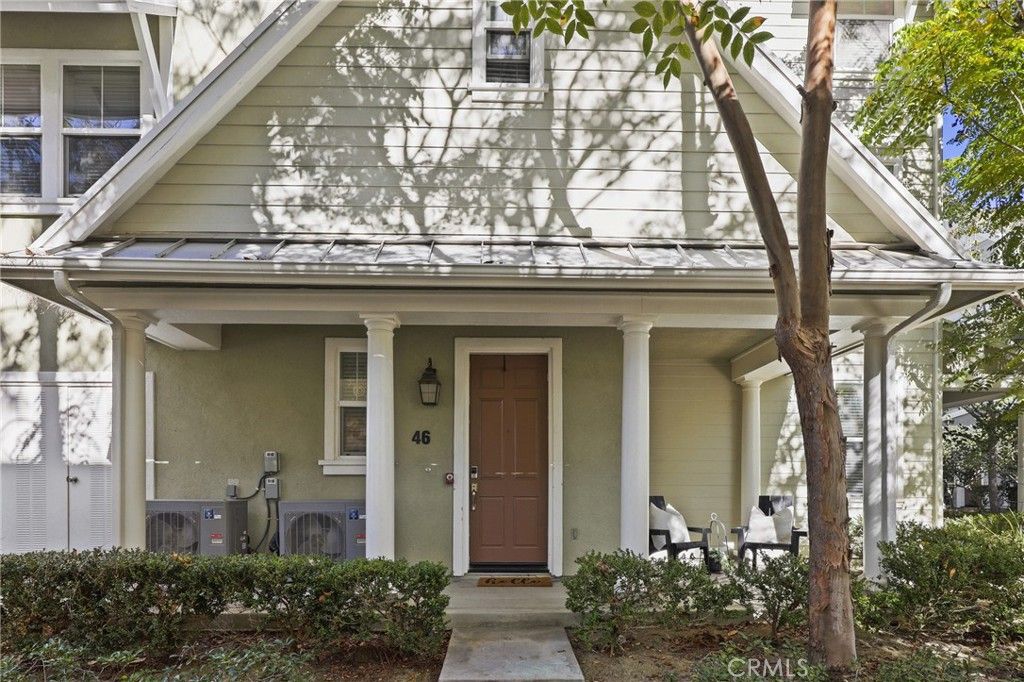 Photo of 46 Valmont Way, Ladera Ranch, CA 92694 (MLS # OC25273132)