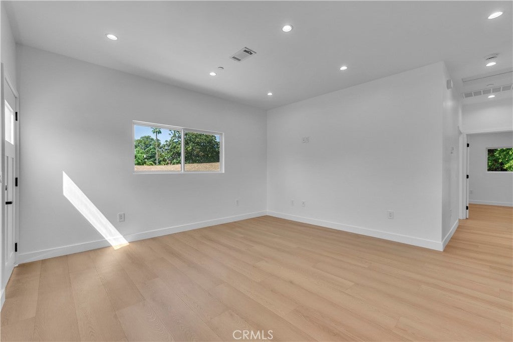 4700 Kraft Avenue