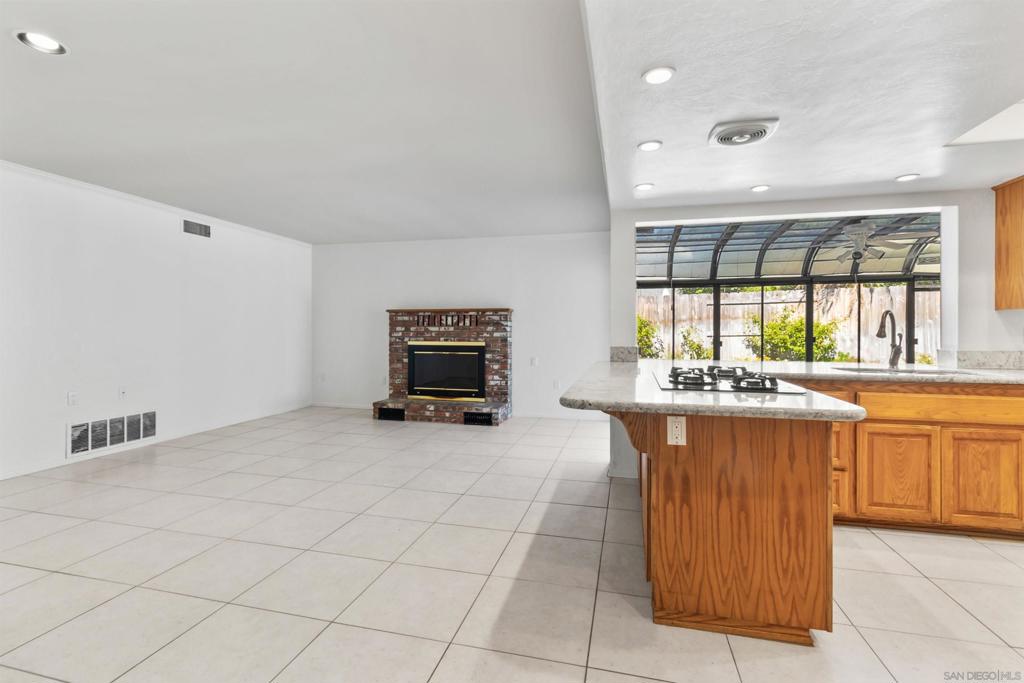 La Costa - Residential Lease