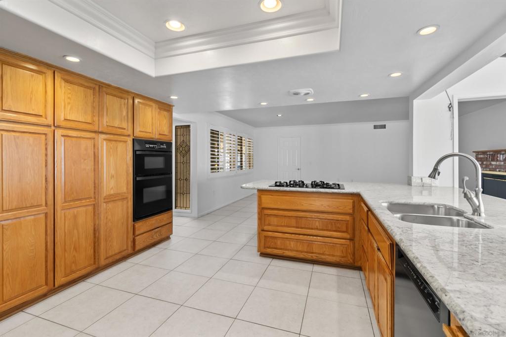 La Costa - Residential Lease