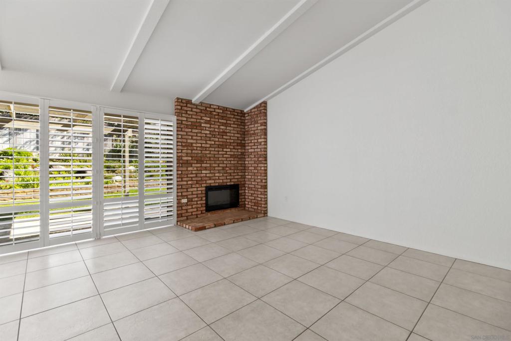 La Costa - Residential Lease