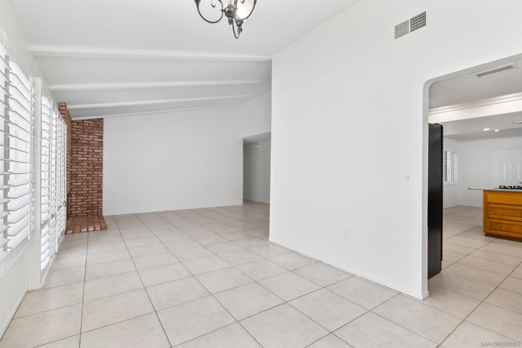 La Costa - Residential Lease