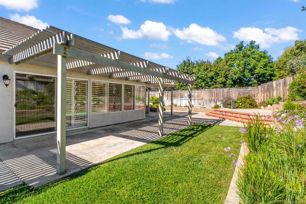 La Costa - Residential Lease