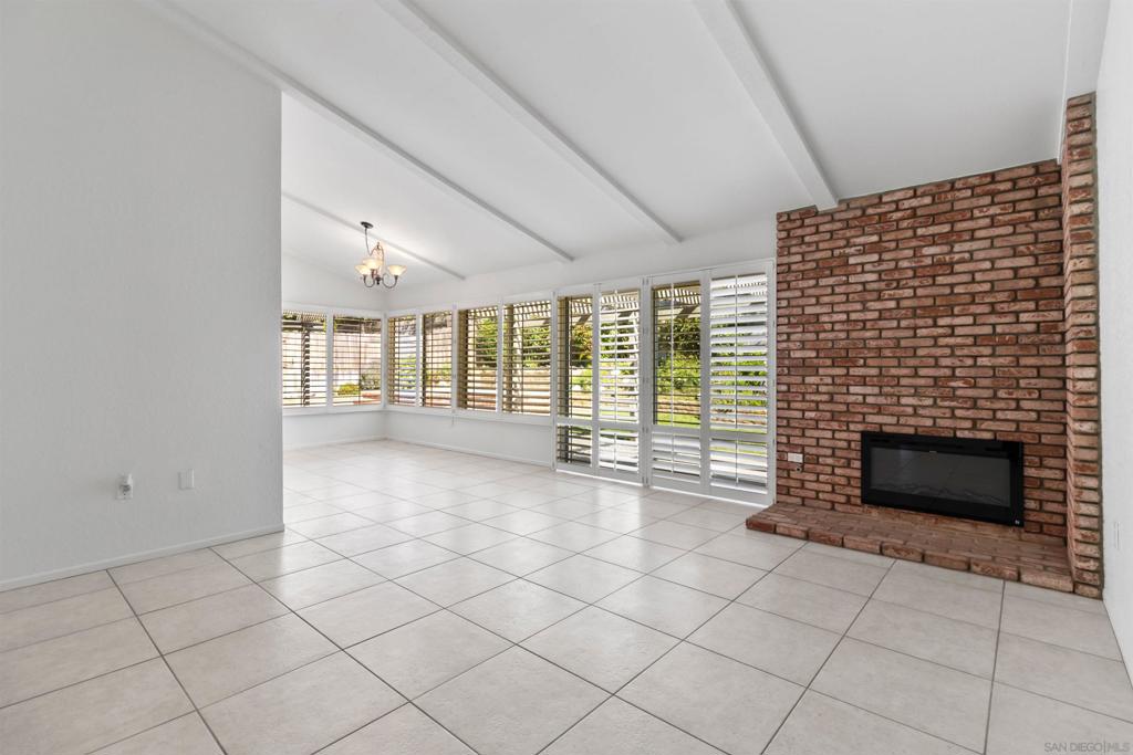 La Costa - Residential Lease