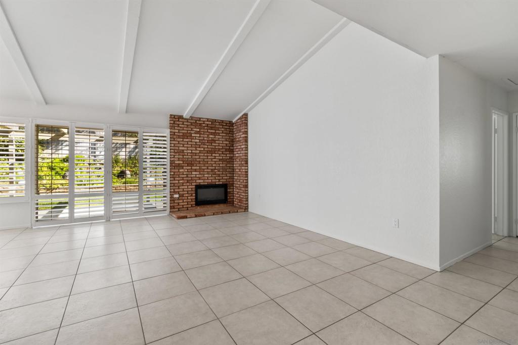 La Costa - Residential Lease