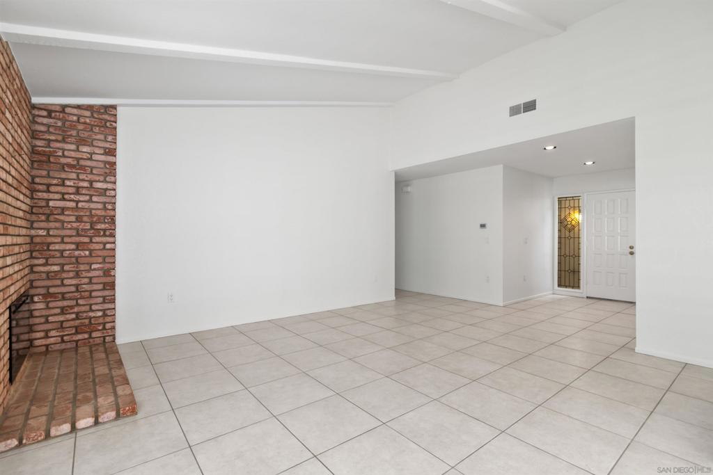 La Costa - Residential Lease