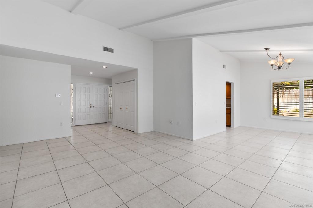 La Costa - Residential Lease