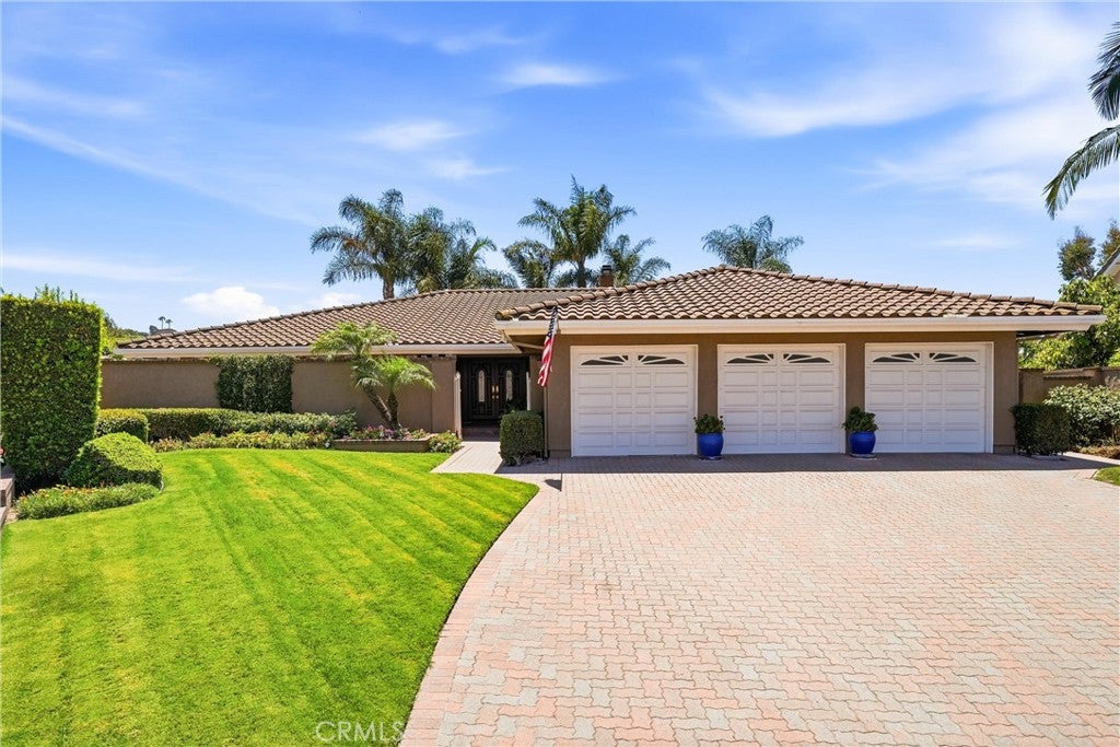 6012 Toyon Terrace
