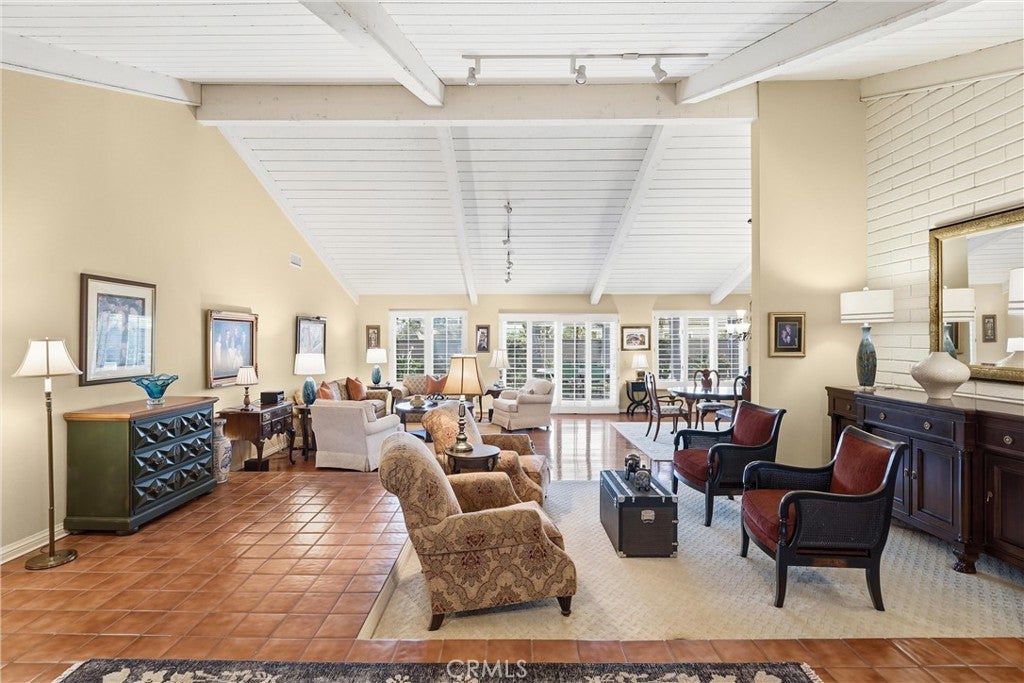 6012 Toyon Terrace