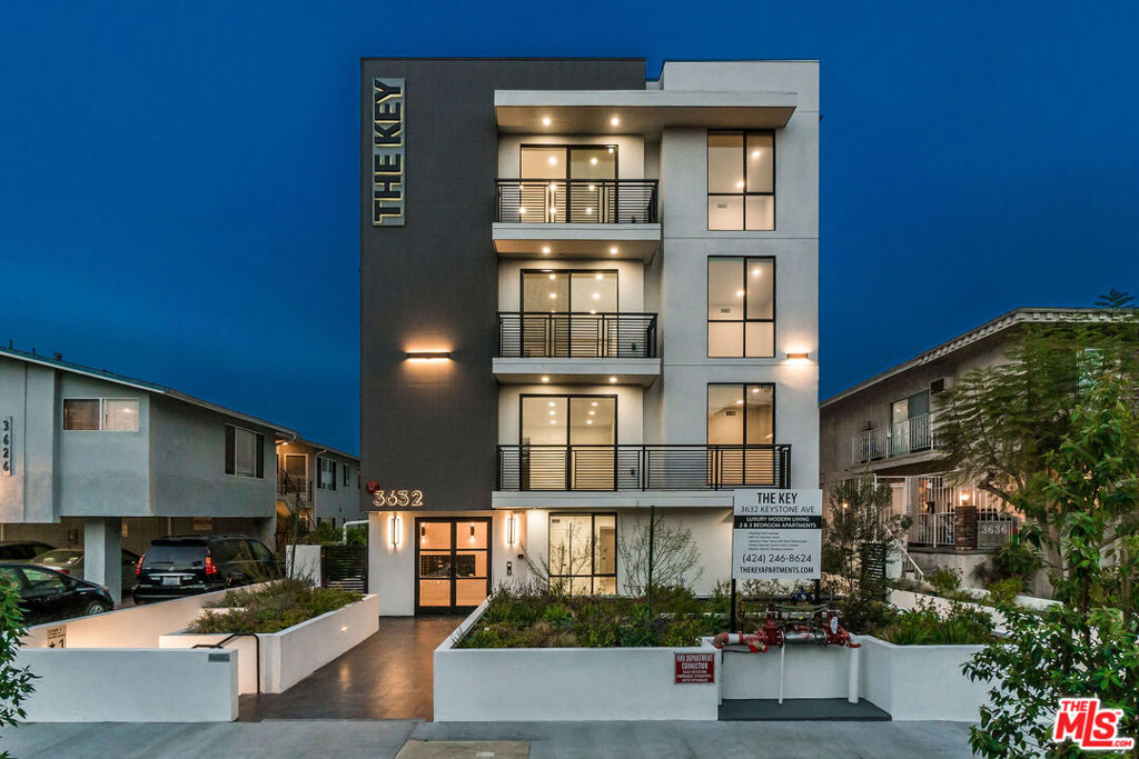 Video: https://vimeo.com/494912278 Brand new contemporary apartment community with high end finishes. Live in the heart of LA with a vibrant social scene and the best restaurants. Custom tile & marble floor & bathrooms, wood vinyl floors, , custom kitchen cabinets, premium stainless steel appliances, Quartz countertops & kite tile backsplash, designer fixtures, backlit LED vanity mirrors, Nest thermostat, dual pane windows, sliding doors, custom 3 panel doors & hardware, , modern surface mount LED Lighting, large balconies with Beautiful Views, free Wifi in common areas, cctv cameras in the building, central air & heating, washer & dryer in Suite, EV charging station, gated underground parking , long term secured bicycle Racks, spacious walk in closets, high ceilings, secure access building, smart intercom system with camera and app Access, secure access elevator , trash chutes on every floor, rooftop deck lounge with Quartz floors, landscaping, Seating, Dining