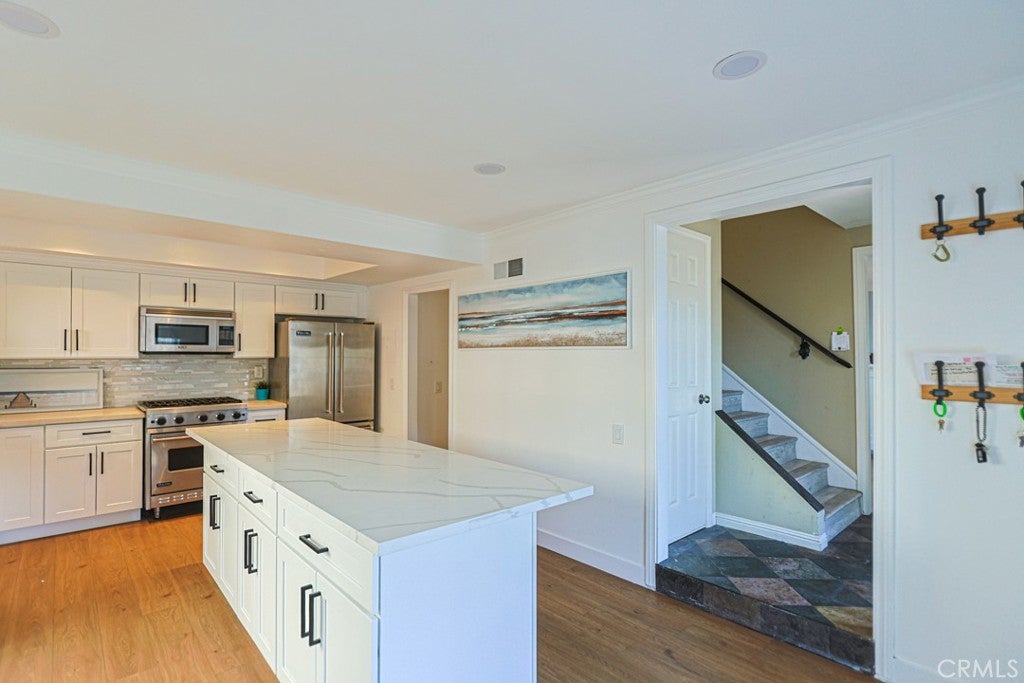 218 16th A