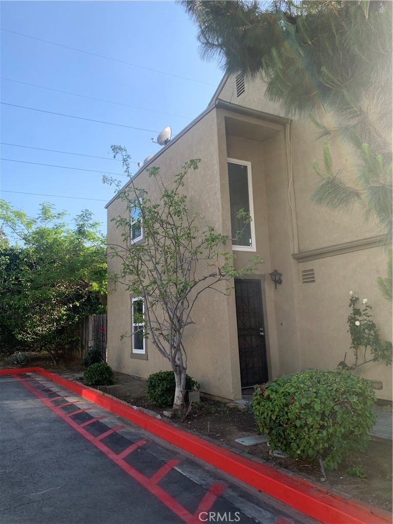 648 S Azusa Ave #8