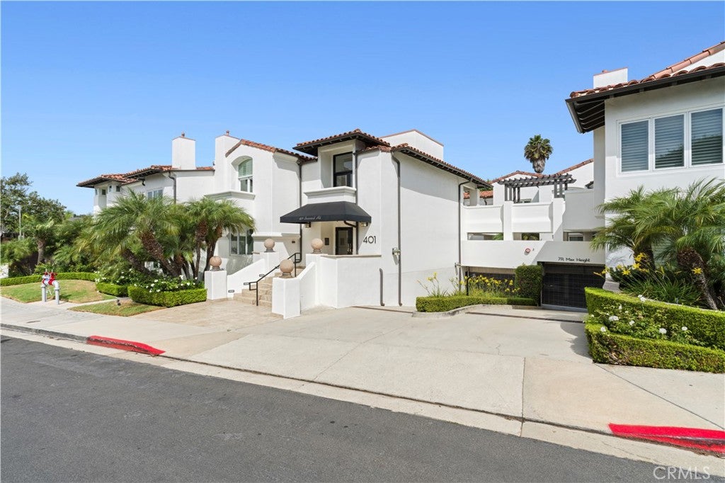 401 Seaward 6, Newport Beach CA 92625 - Photo 1