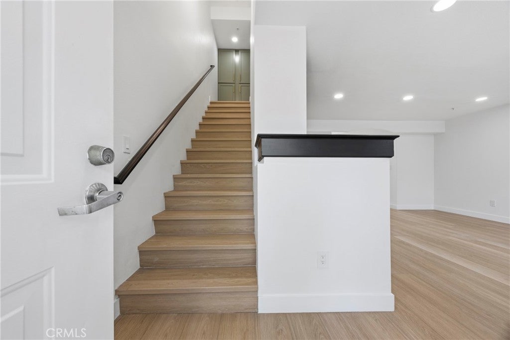 645 W Regent