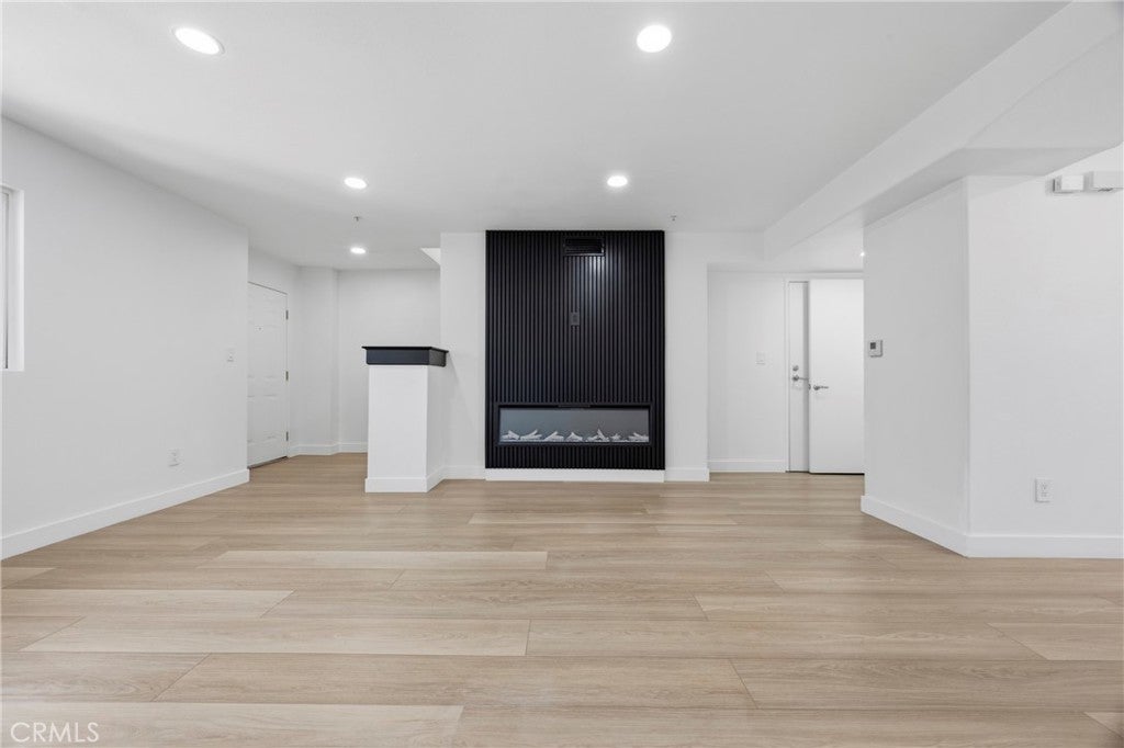 645 W Regent