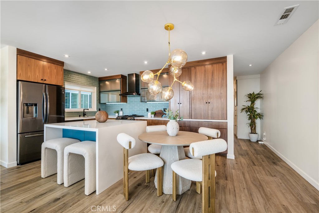 3901 E Livingston Drive 402