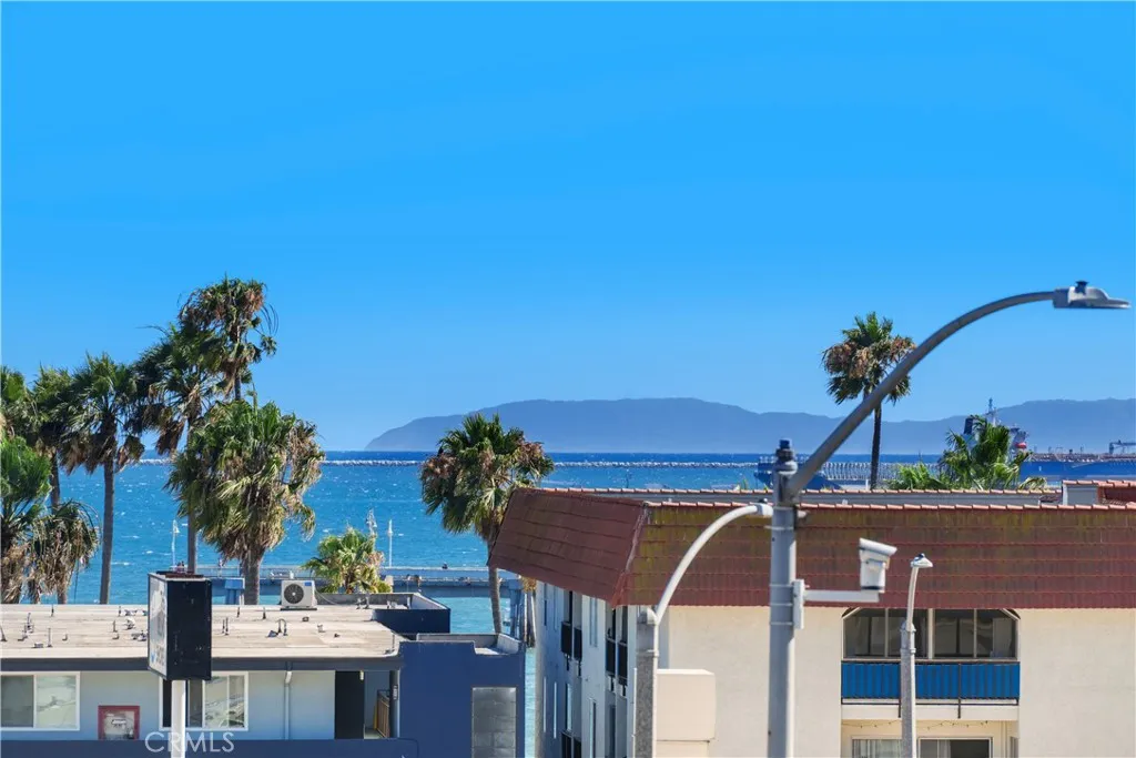 Long Beach, California 90803, United States, 2 Bedrooms Bedrooms, ,2 BathroomsBathrooms,Residential,Active,209010