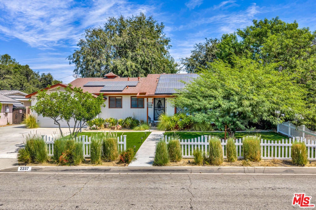 2237 E Alaska Street