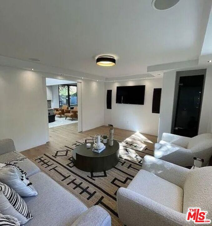 1561 Clear View Drive