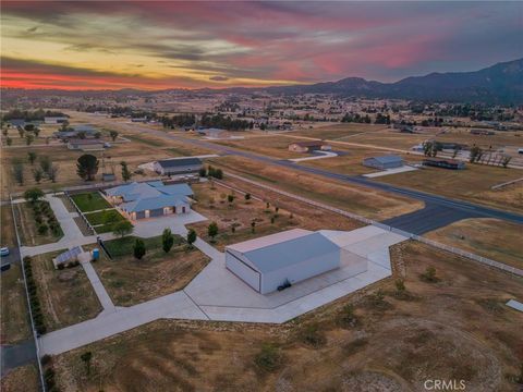 Photo of 49684 Sky Harbor Way, Aguanga, CA 92536 (MLS # SW26079581)