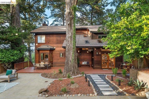 Photo of 6227 Ascot Dr Dr, Oakland, CA 94611 (MLS # 41148672)
