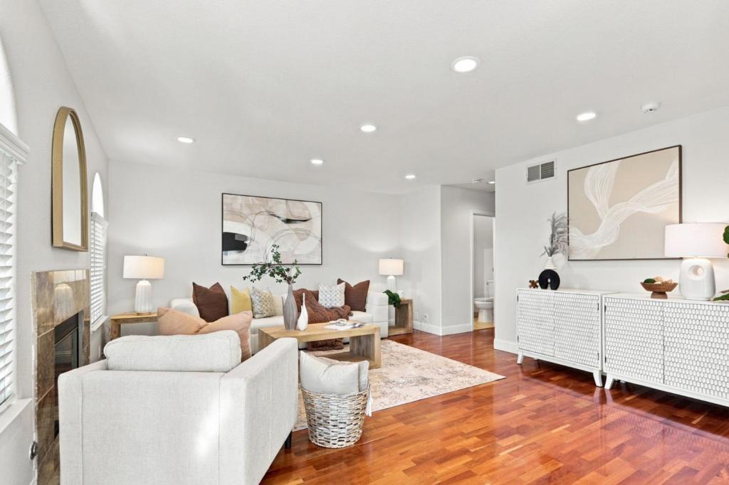 2329 Villa Place