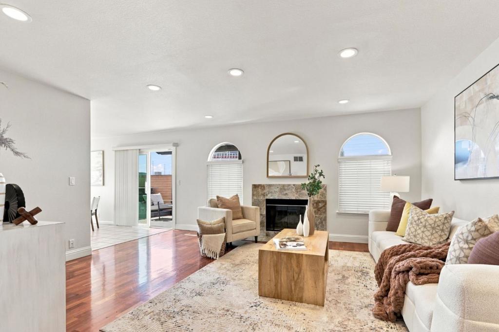 2329 Villa Place