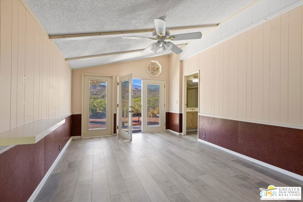 Date Palm Country Cl - Manufactured In Park