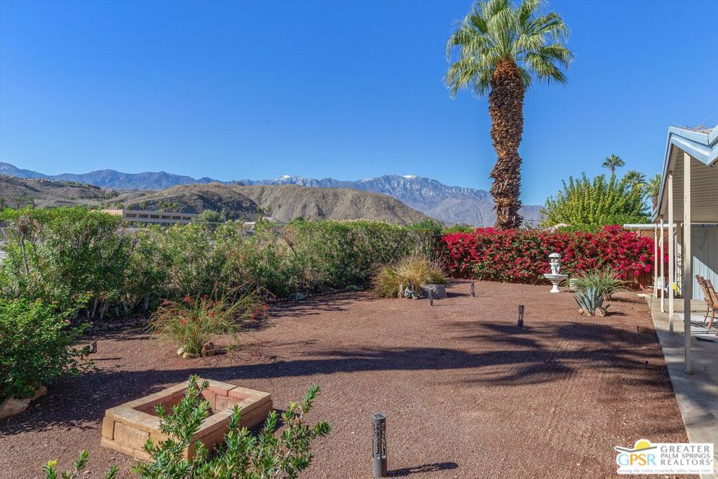 Date Palm Country Cl - Manufactured In Park