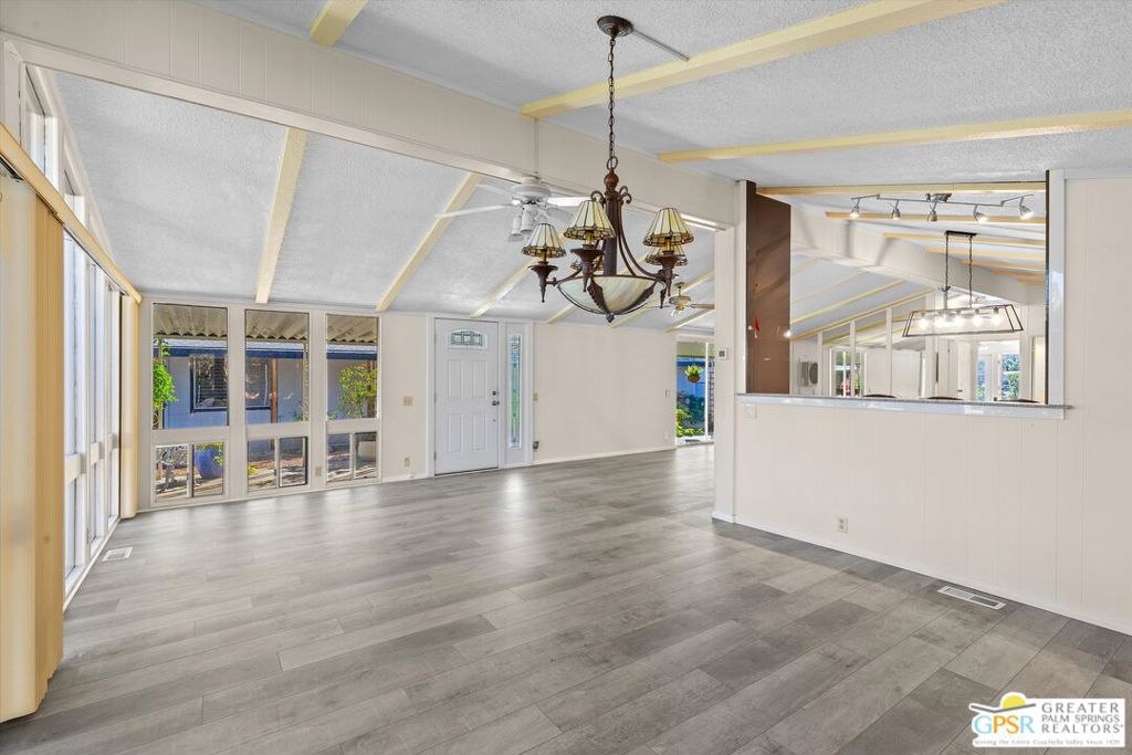 Date Palm Country Cl - Manufactured In Park