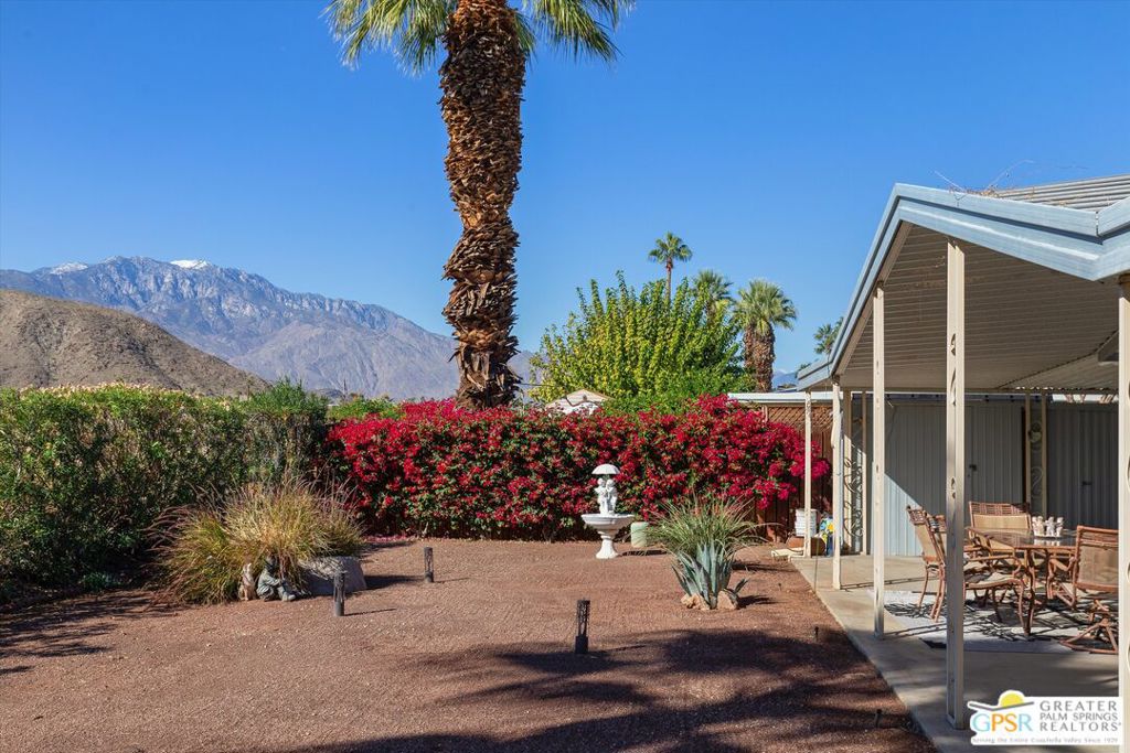 Date Palm Country Cl - Manufactured In Park