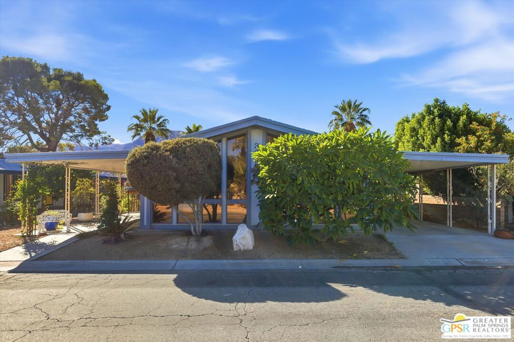 Date Palm Country Cl - Manufactured In Park