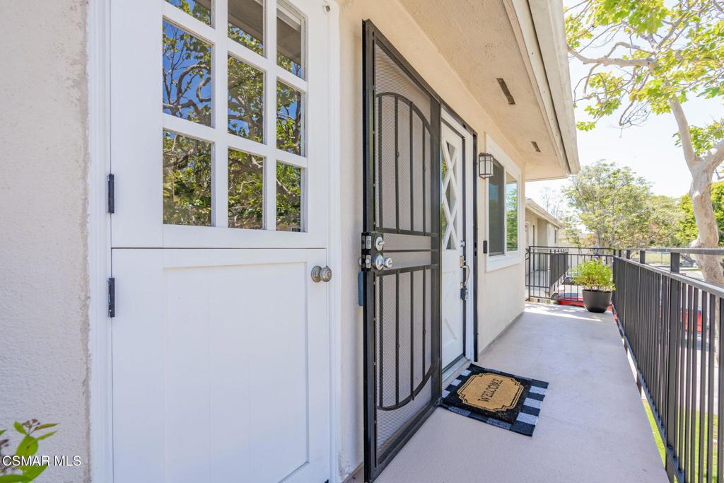 2611 Anchor Avenue
