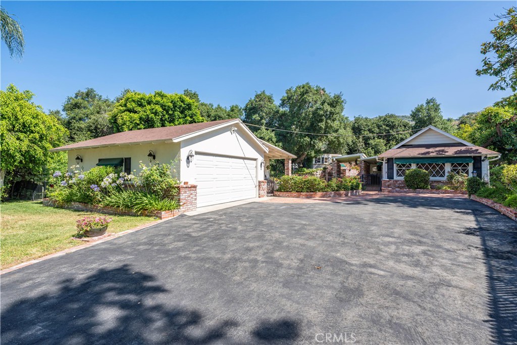 1125 Indian Springs Drive