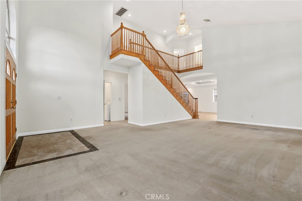 208 E Newmark Avenue