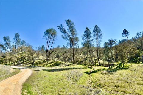 Tiny photo for 0 Gateway Drive, Paso Robles, CA 93446 (MLS # NS25080095)