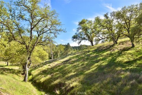 Tiny photo for 0 Gateway Drive, Paso Robles, CA 93446 (MLS # NS25080095)