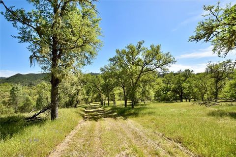 Tiny photo for 0 Gateway Drive, Paso Robles, CA 93446 (MLS # NS25080095)