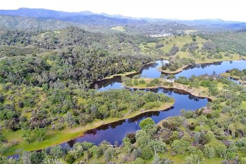Photo of 0 Gateway Drive, Paso Robles, CA 93446 (MLS # NS25080095) Photo of 0 Gateway Drive, Paso Robles, CA 93446 (MLS # NS25080095)