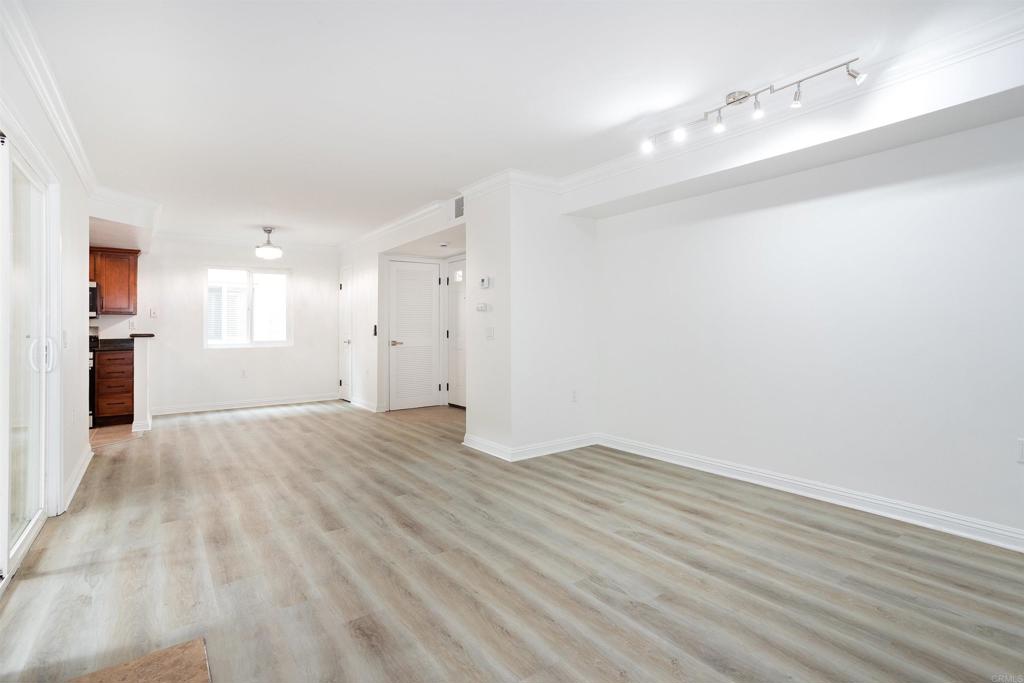 800 Sea Cliff Way 801