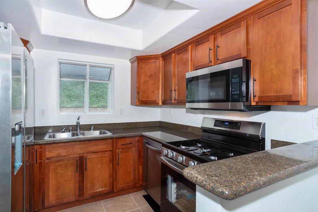 800 Sea Cliff Way 801