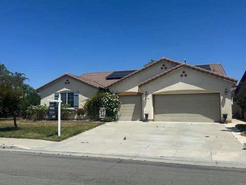 Photo of 30770 Prairie Sun Way, Murrieta, CA 92563 (MLS # NDP2603978)