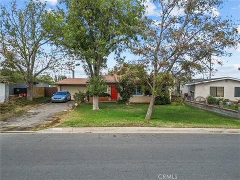 1529 E Avenue Q6 Palmdale CA 93550