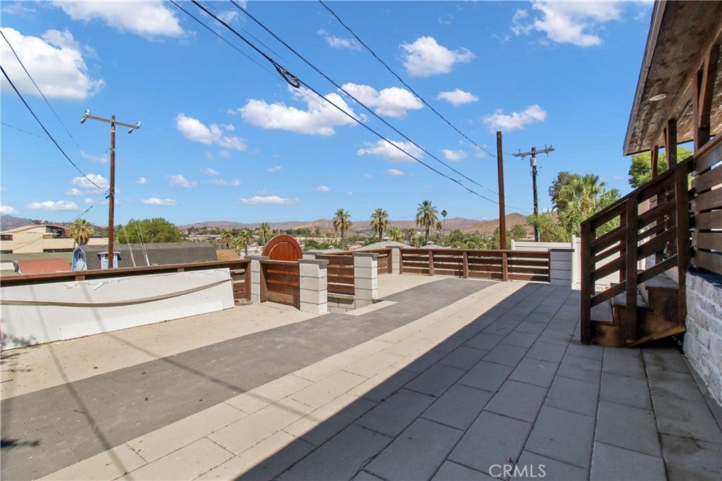Properties 4 108 S Chestnut