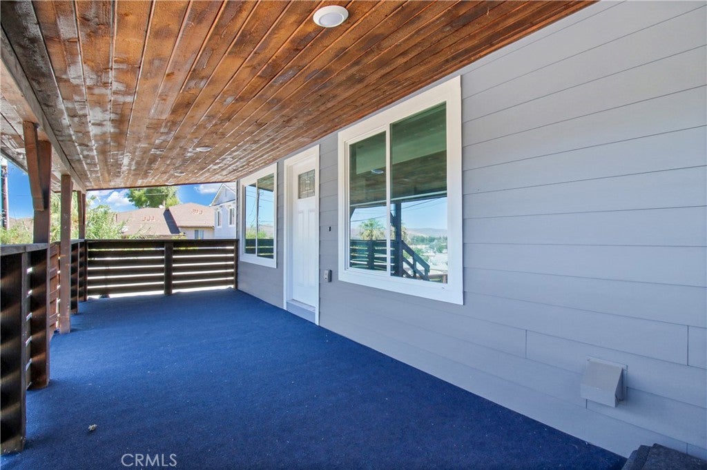 Properties 3 108 S Chestnut