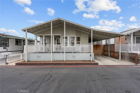 21500 Lassen St Unit 180, Chatsworth, CA 91311 - MLS#: SR25167284