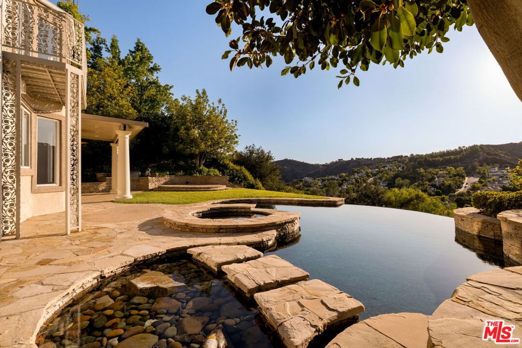 3469 Cordova Drive