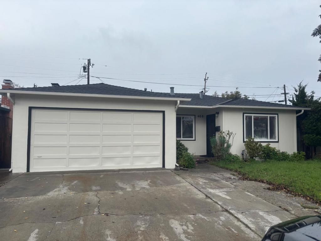 Photo of 408 HARMONY Ln, San Jose, CA 95111 (MLS # ML82019435)