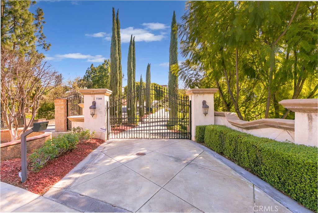 7280 Brandon Court